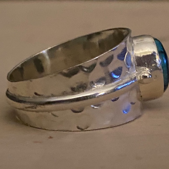 SALE! 925 Sterling Silver Ring with Monarch Opal Gemstone (size 12) - Picture 5 of 8